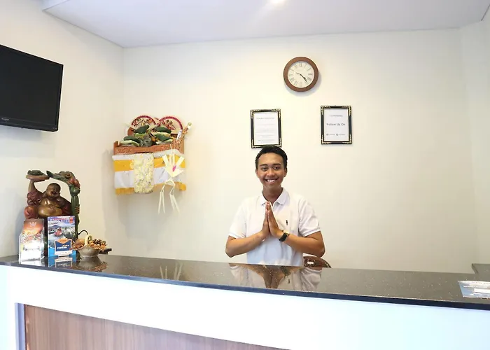 Tri Hotel *